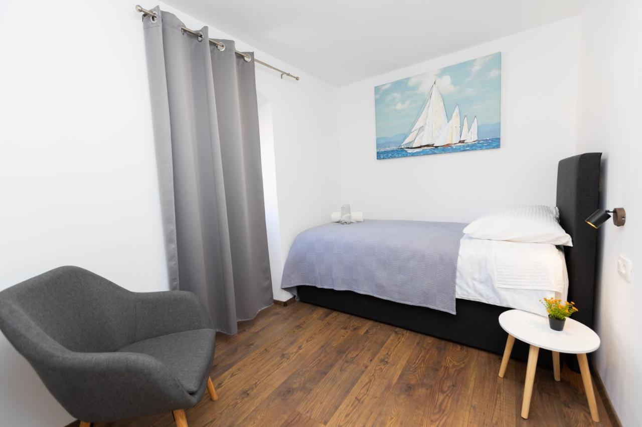 Modern Cozy Apartment Bonnie In Center Of Split. Exterior photo
